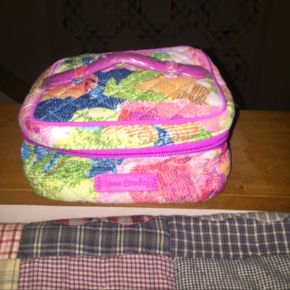 NEW WITH TAG Vera Bradley jewelry bag